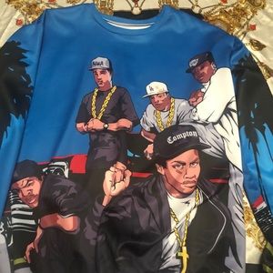 Men’s silky sweater